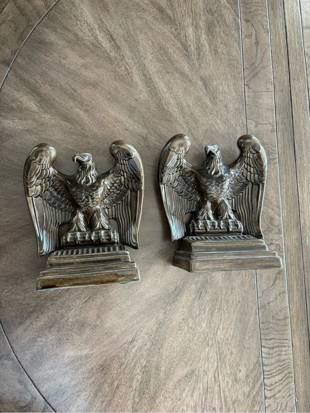 Pair of Decorative Eagle Bookends in Bronze Tone